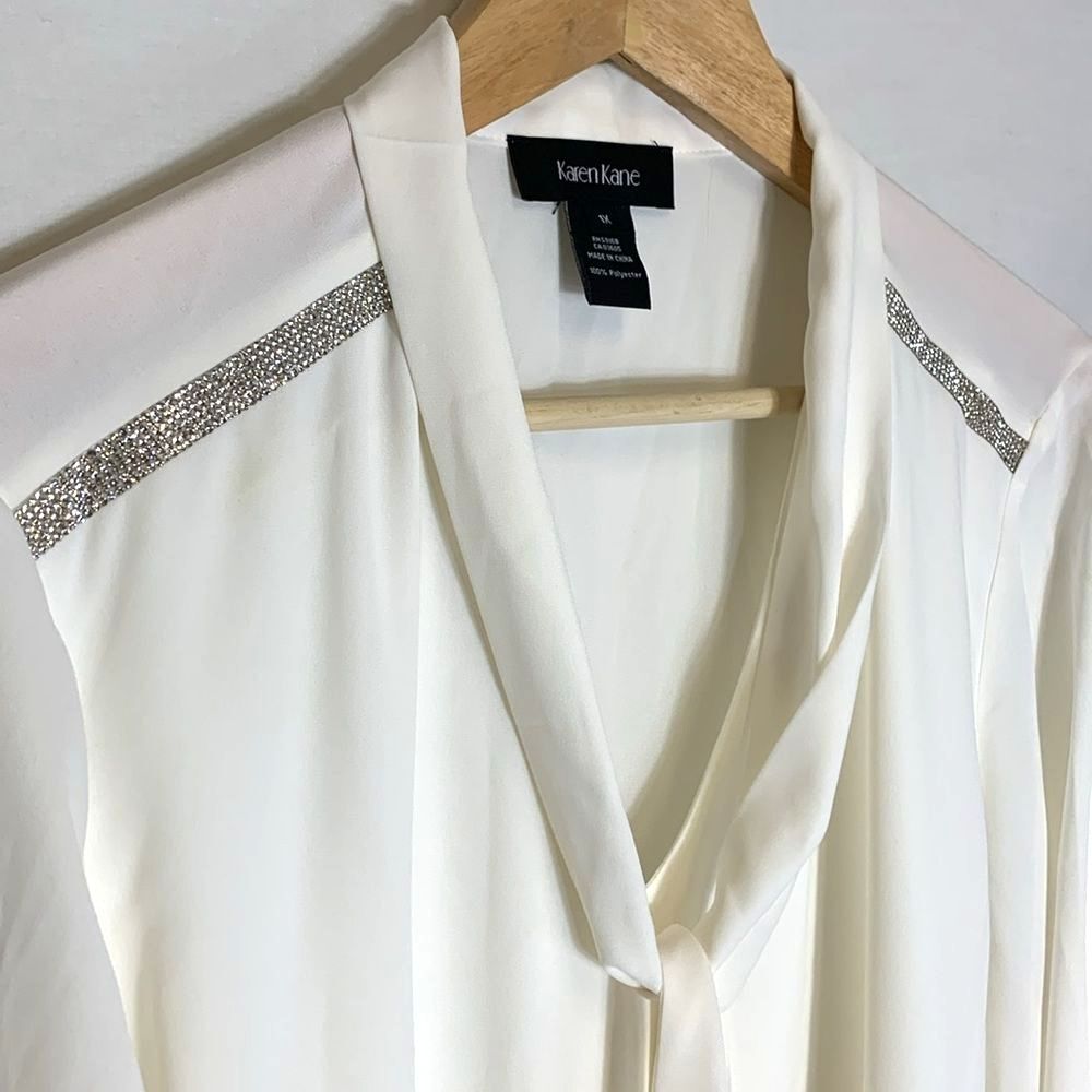 Karen Kane NWT Ivory Tie V-Neck Rhinestone Embellished LS Career Blouse Sz 1X - Picture 3 of 14